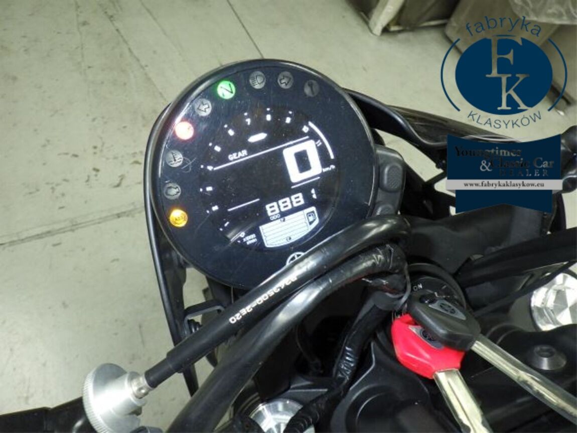 YAMAHA XSR700-2 2023 - zdjęcie 15