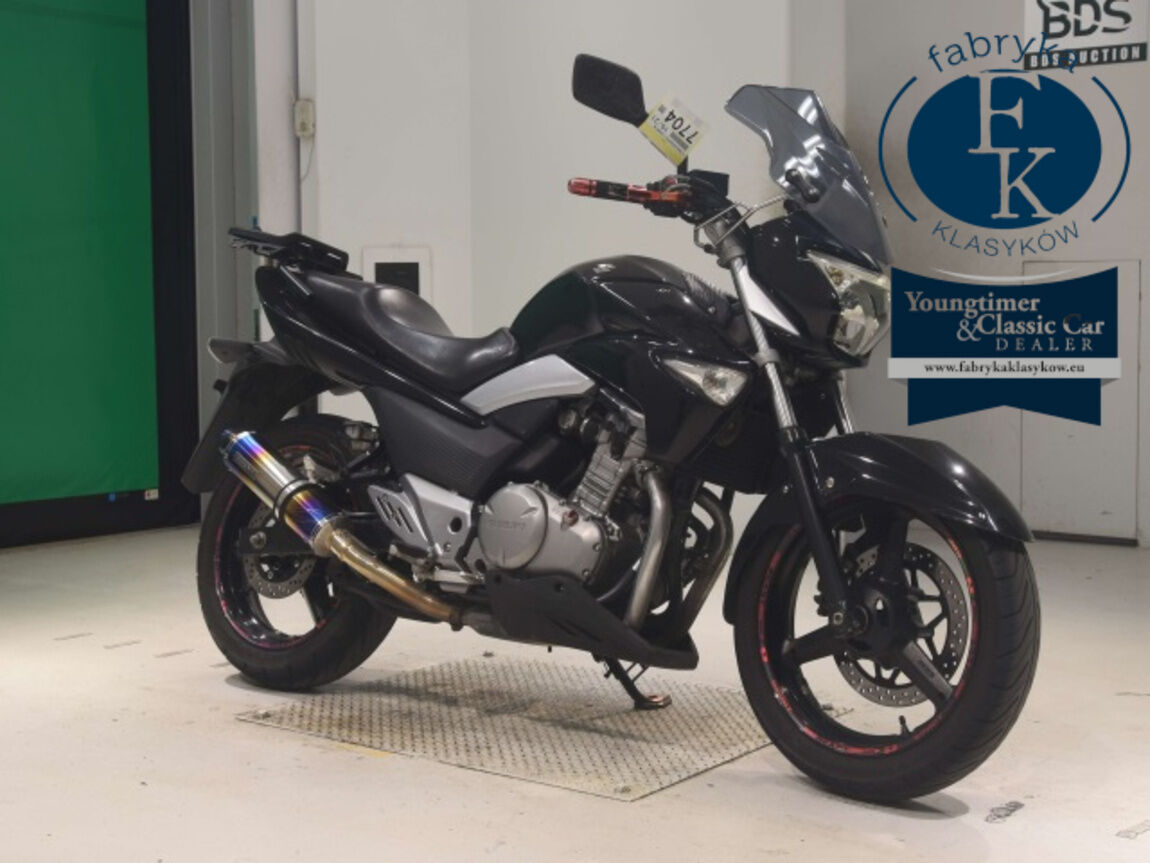 SUZUKI GSR250  - zdjęcie 4