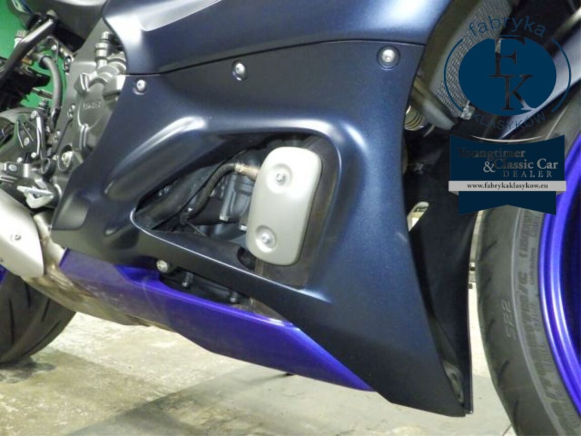 YAMAHA YZF-R7-2 2022 - zdjęcie 18