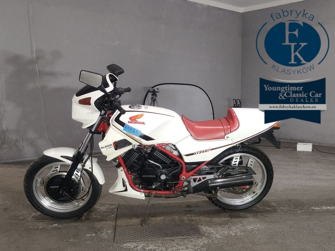 HONDA VT250F  - zdjęcie 3