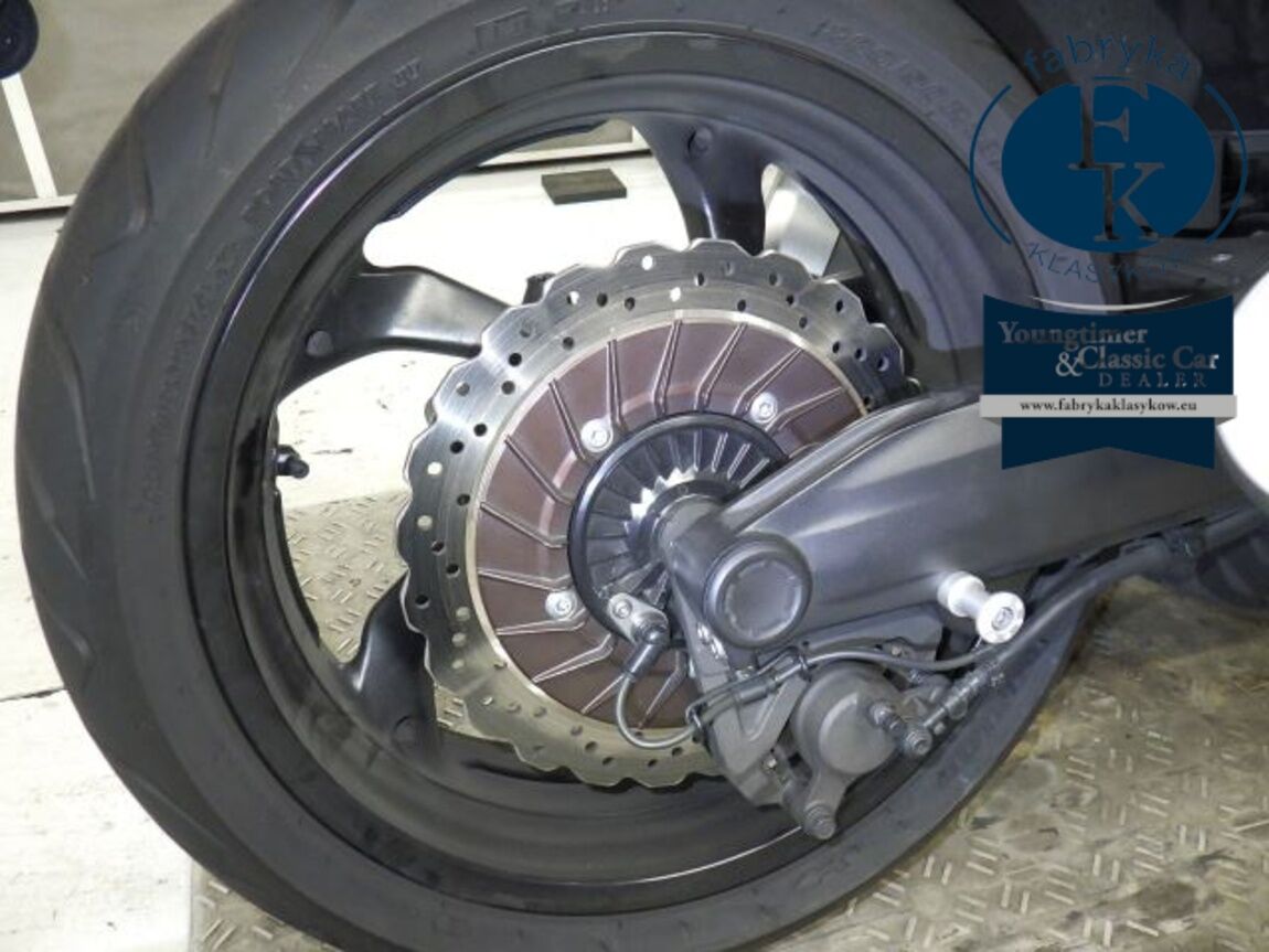 YAMAHA V-MAX-2 2013 - zdjęcie 27