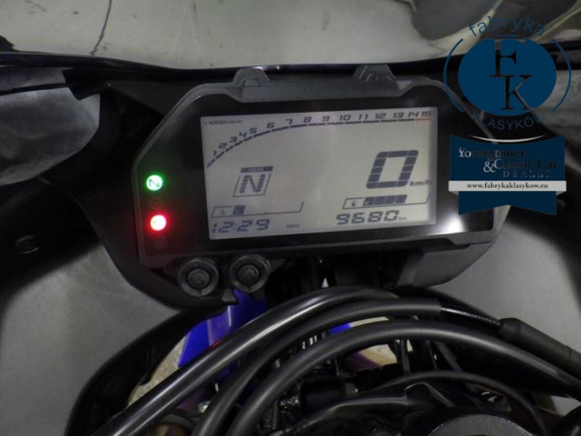 YAMAHA YZF-R25  - zdjęcie 17