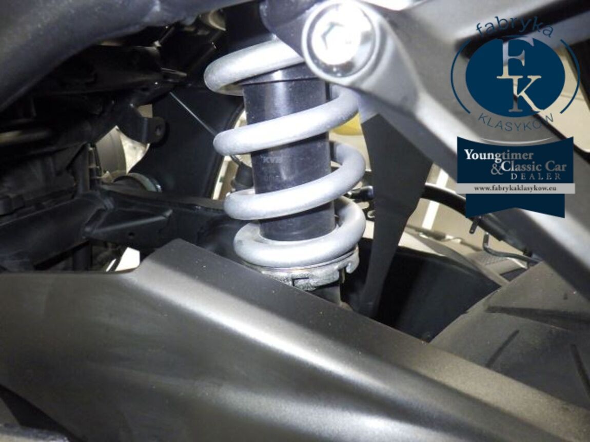 YAMAHA YZF-R25  - zdjęcie 27