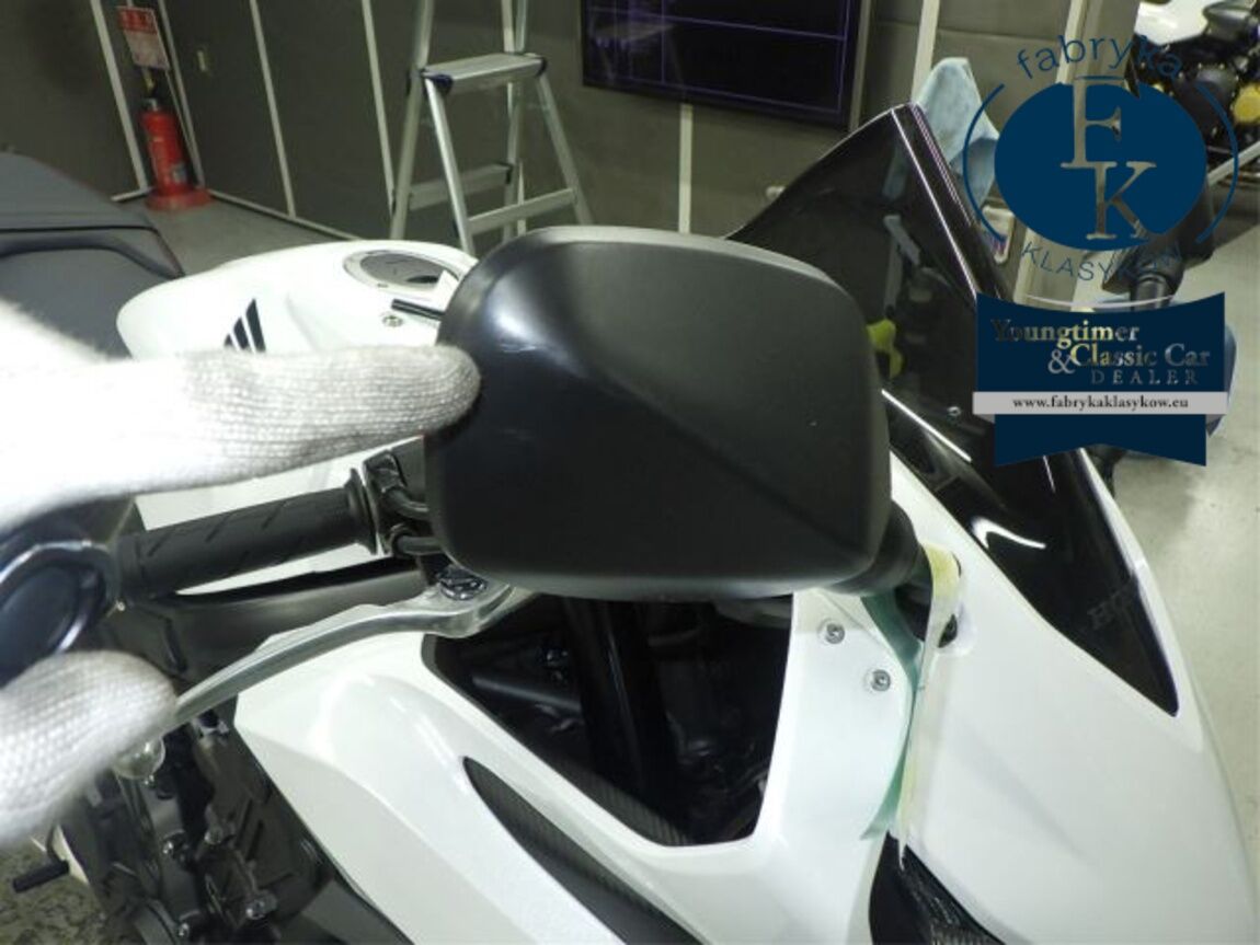 HONDA CBR650R 2024 - zdjęcie 17