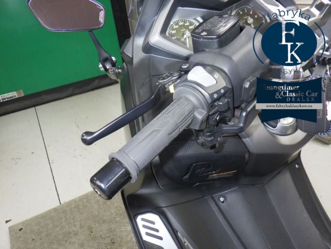 YAMAHA T-MAX530-2 2015 - zdjęcie 21
