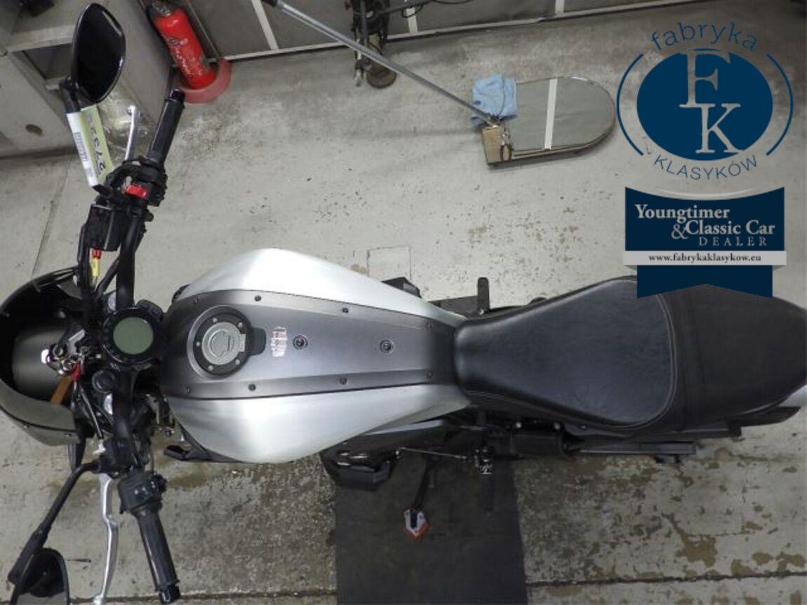 YAMAHA XSR700 2018 - zdjęcie 34