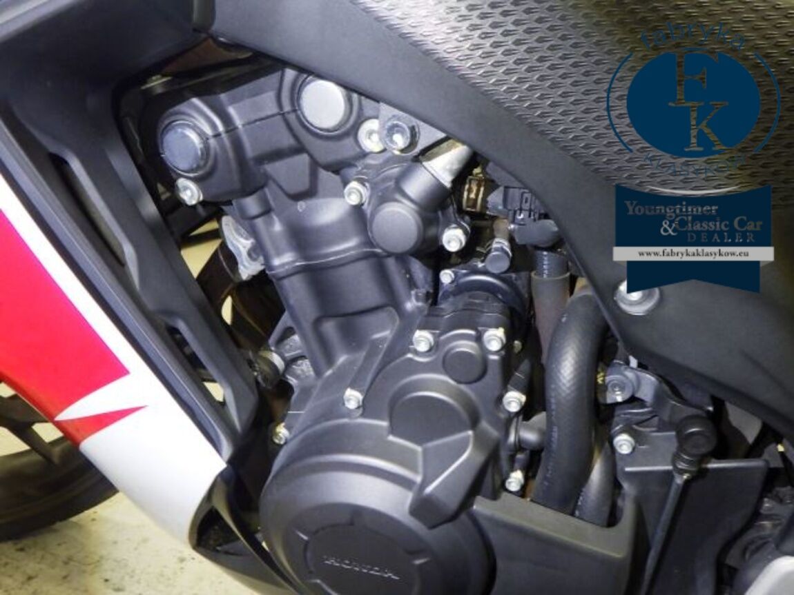 HONDA CBR400R ABS 2013 - zdjęcie 11