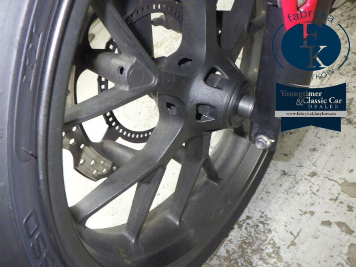 HONDA CBR400R ABS 2013 - zdjęcie 24