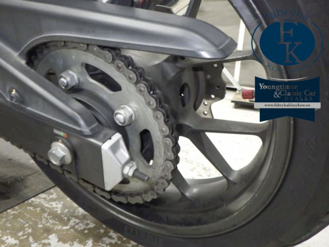 HONDA CBR400R ABS 2013 - zdjęcie 26