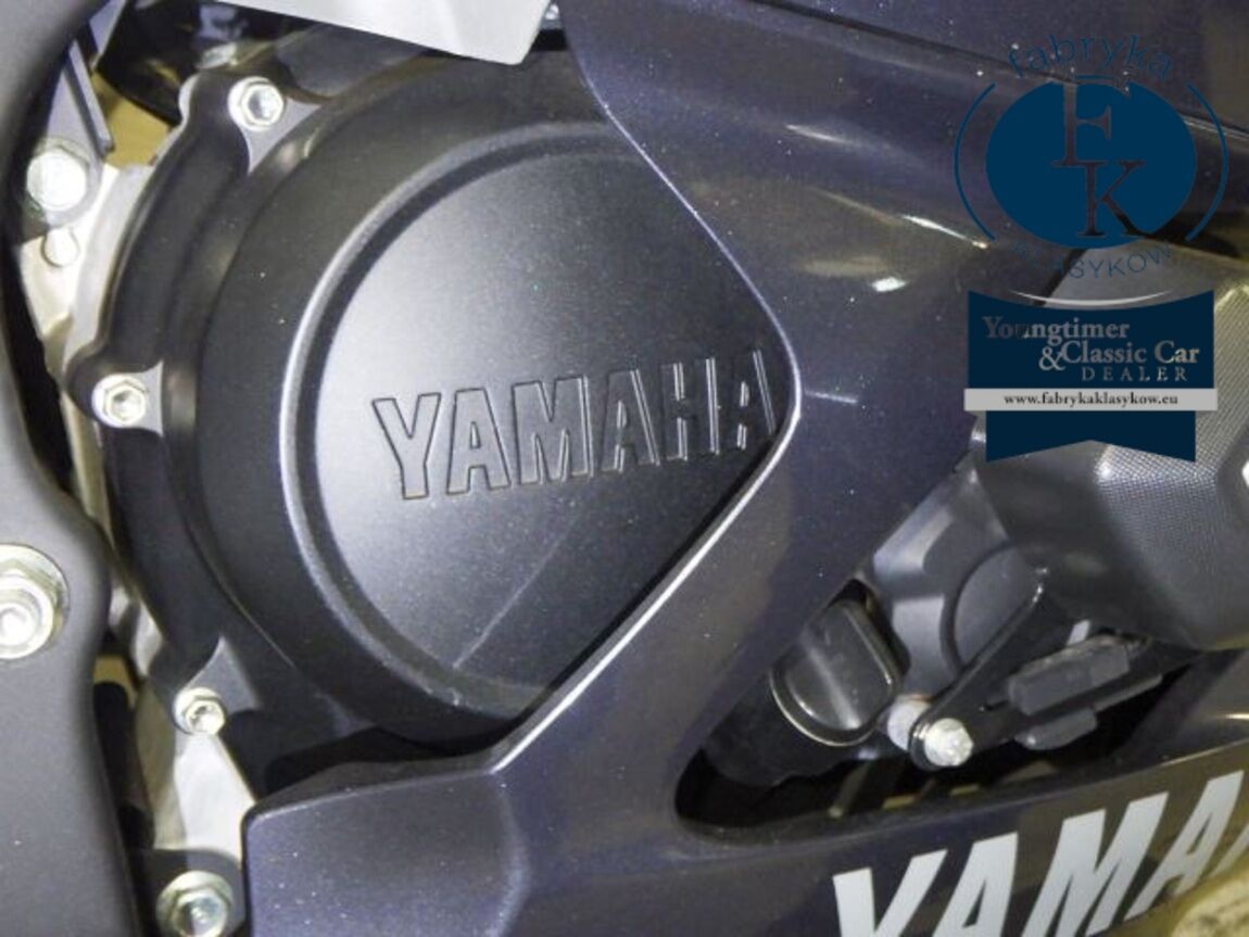 YAMAHA YZF-R15 - zdjęcie 11