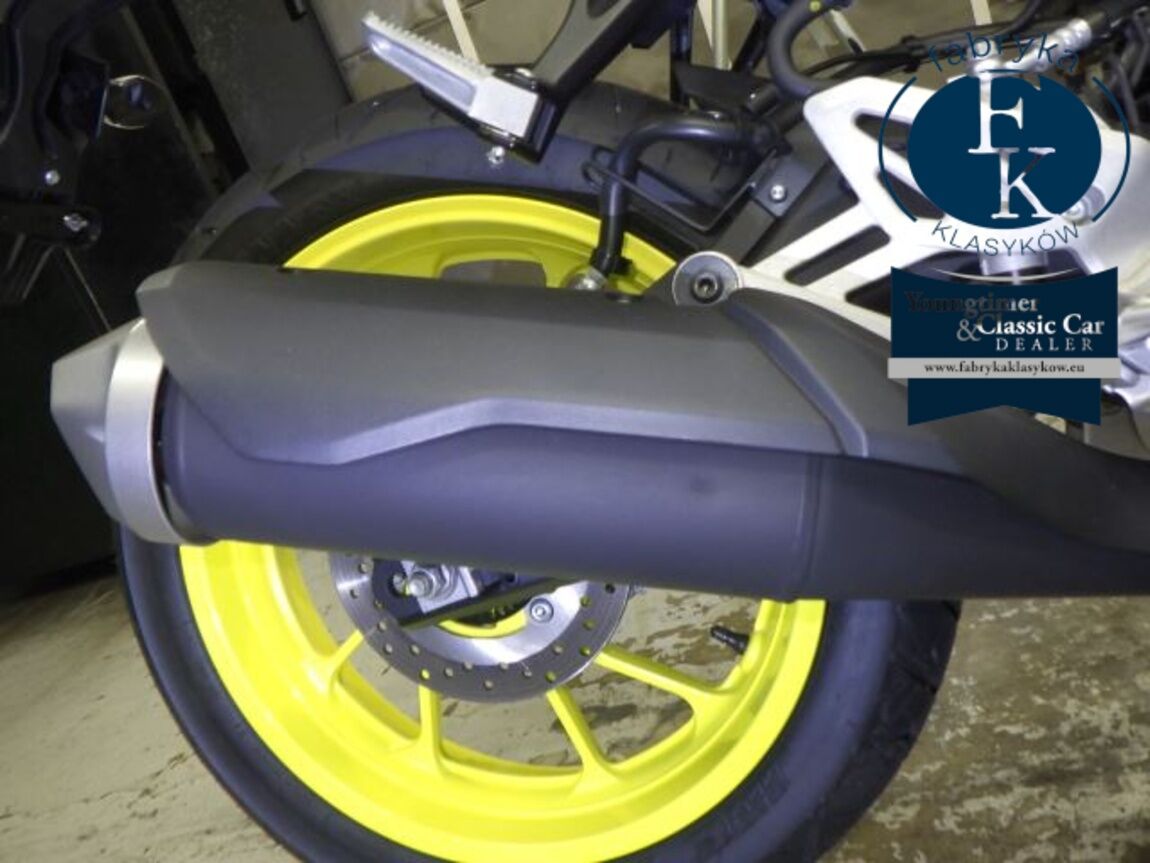 YAMAHA YZF-R15 - zdjęcie 16