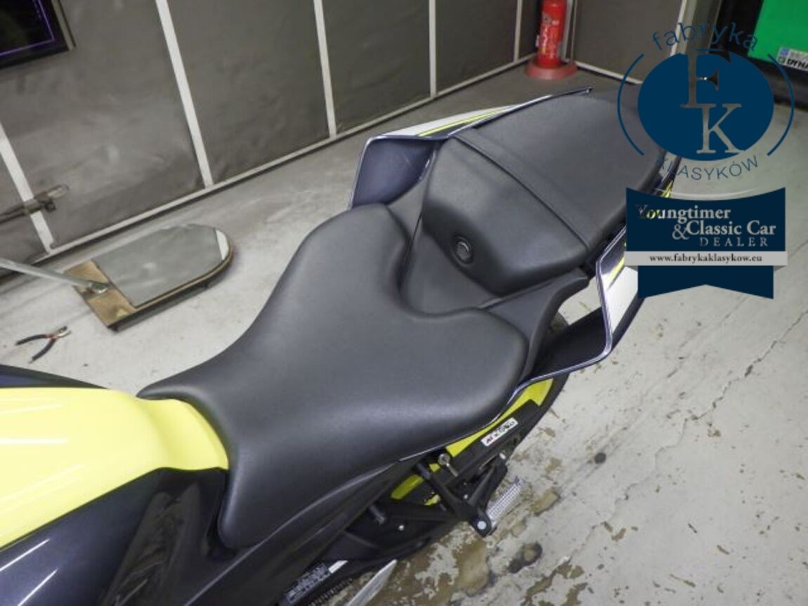 YAMAHA YZF-R15 - zdjęcie 20