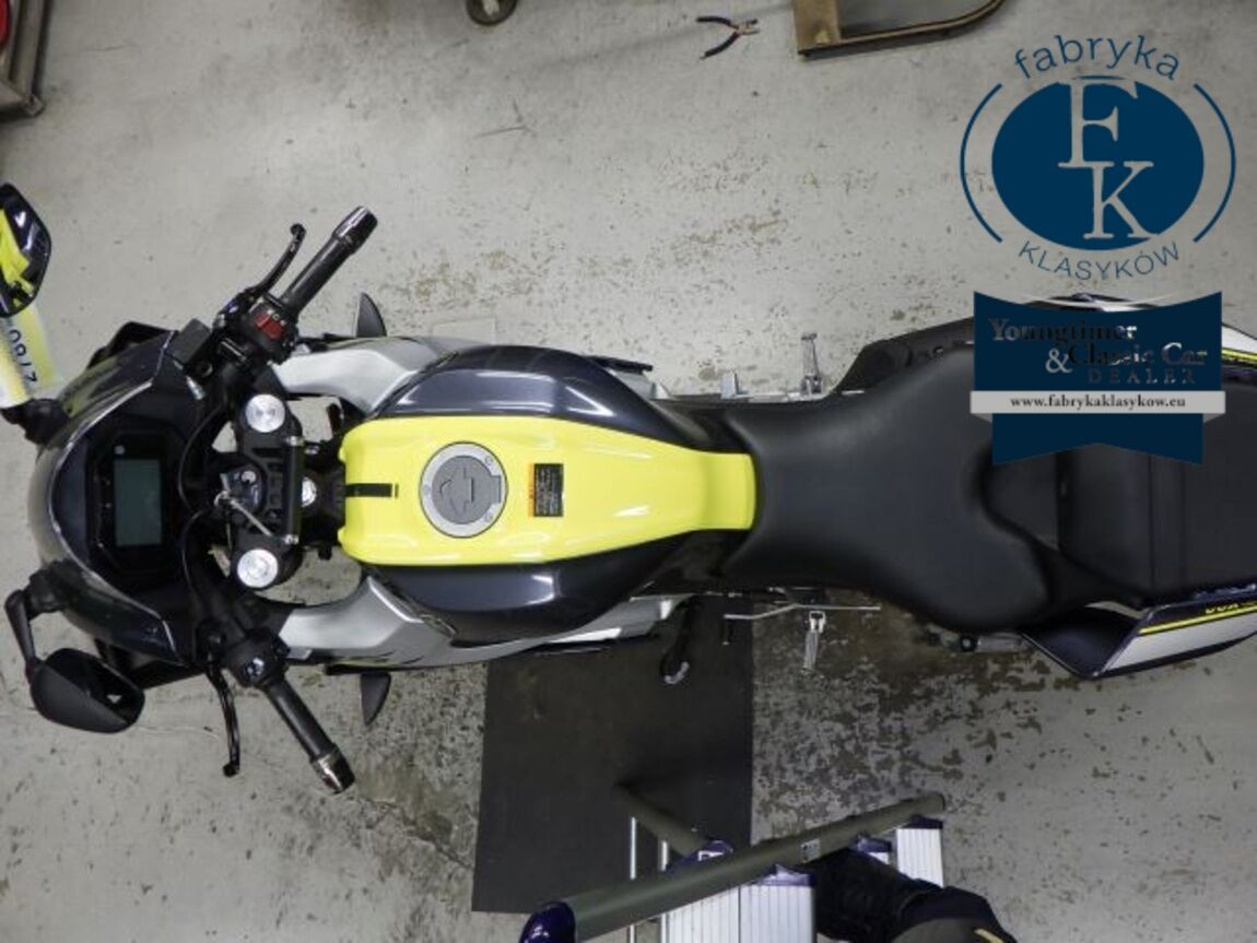 YAMAHA YZF-R15 - zdjęcie 30