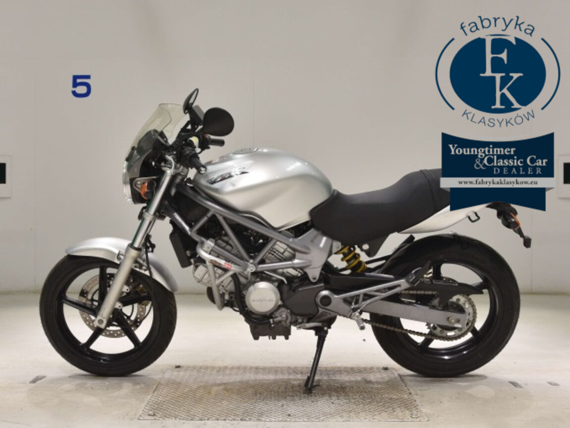 HONDA VTR250  - zdjęcie 3