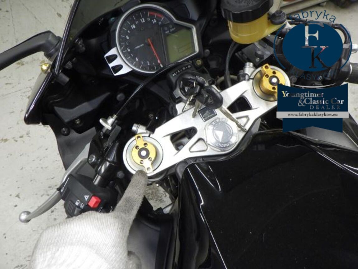 HONDA CBR1000RR 2012 - zdjęcie 21
