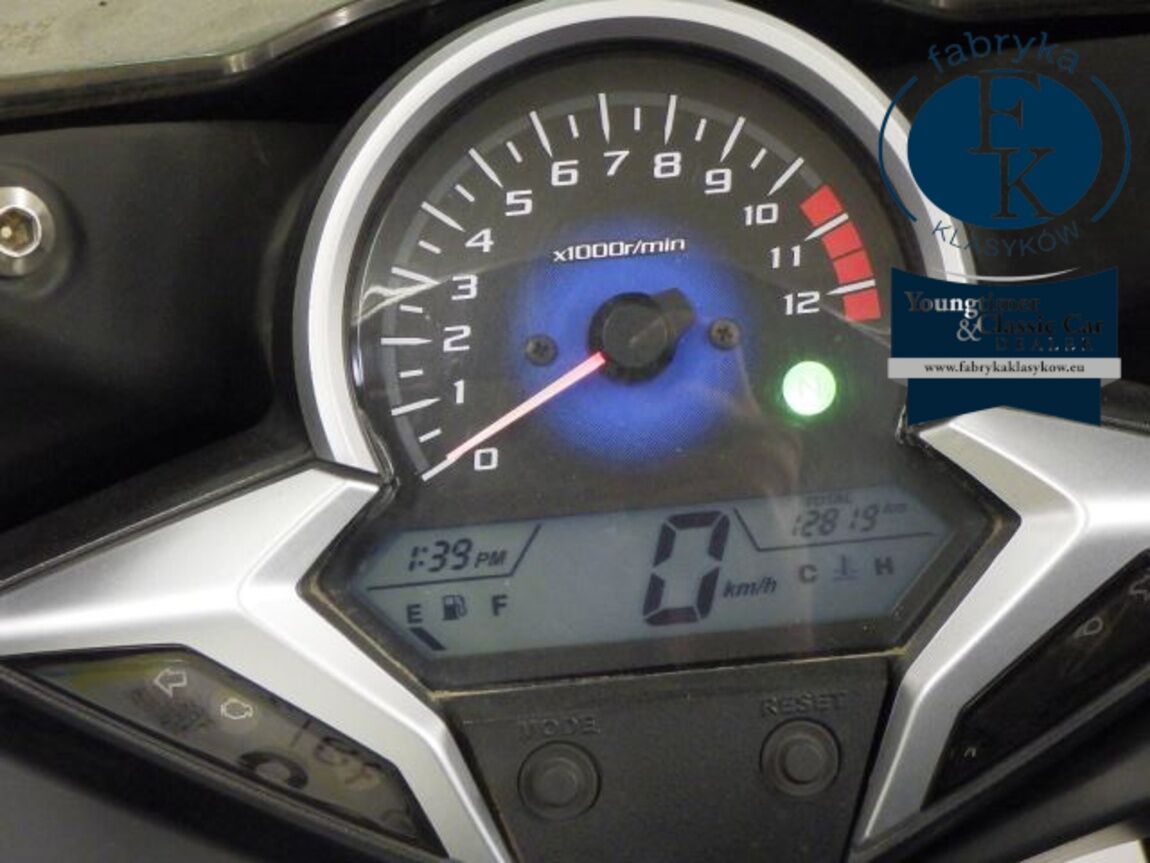 HONDA CBR250R  - zdjęcie 13