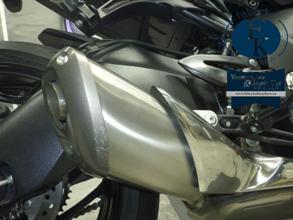 SUZUKI GSX-S1000F 2018 - zdjęcie 13