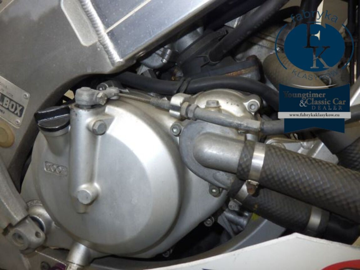 SUZUKI RGV250  - zdjęcie 9