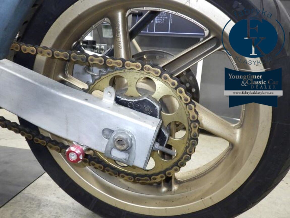 SUZUKI RGV250  - zdjęcie 25