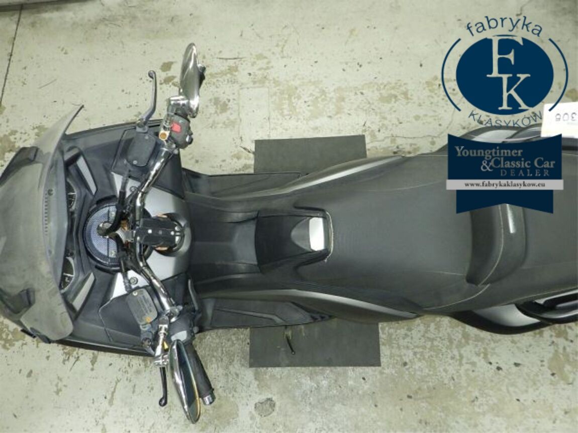 YAMAHA T-MAX530-2 2015 - zdjęcie 32