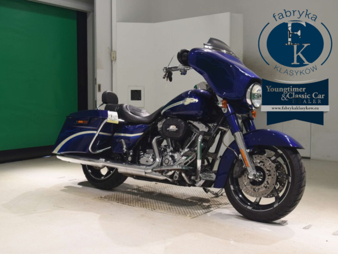 HARLEY-DAVIDSON FLHXSE1800CVO 2010 - zdjęcie 4