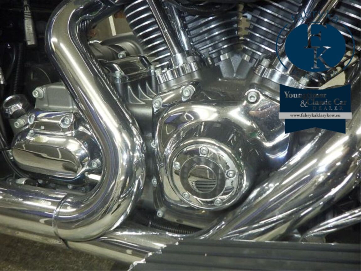 HARLEY-DAVIDSON FLHXSE1800CVO 2010 - zdjęcie 10