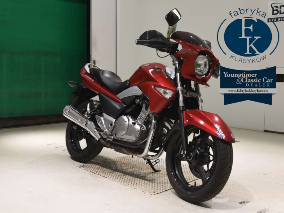 SUZUKI GSR250  - zdjęcie 4