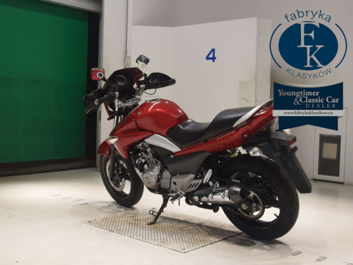 SUZUKI GSR250  - zdjęcie 7