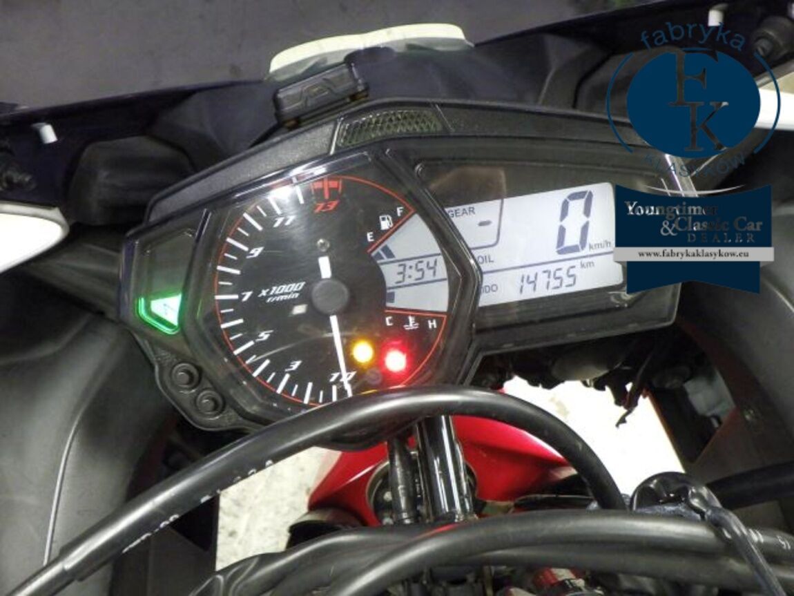 YAMAHA YZF-R3 2016 - zdjęcie 13