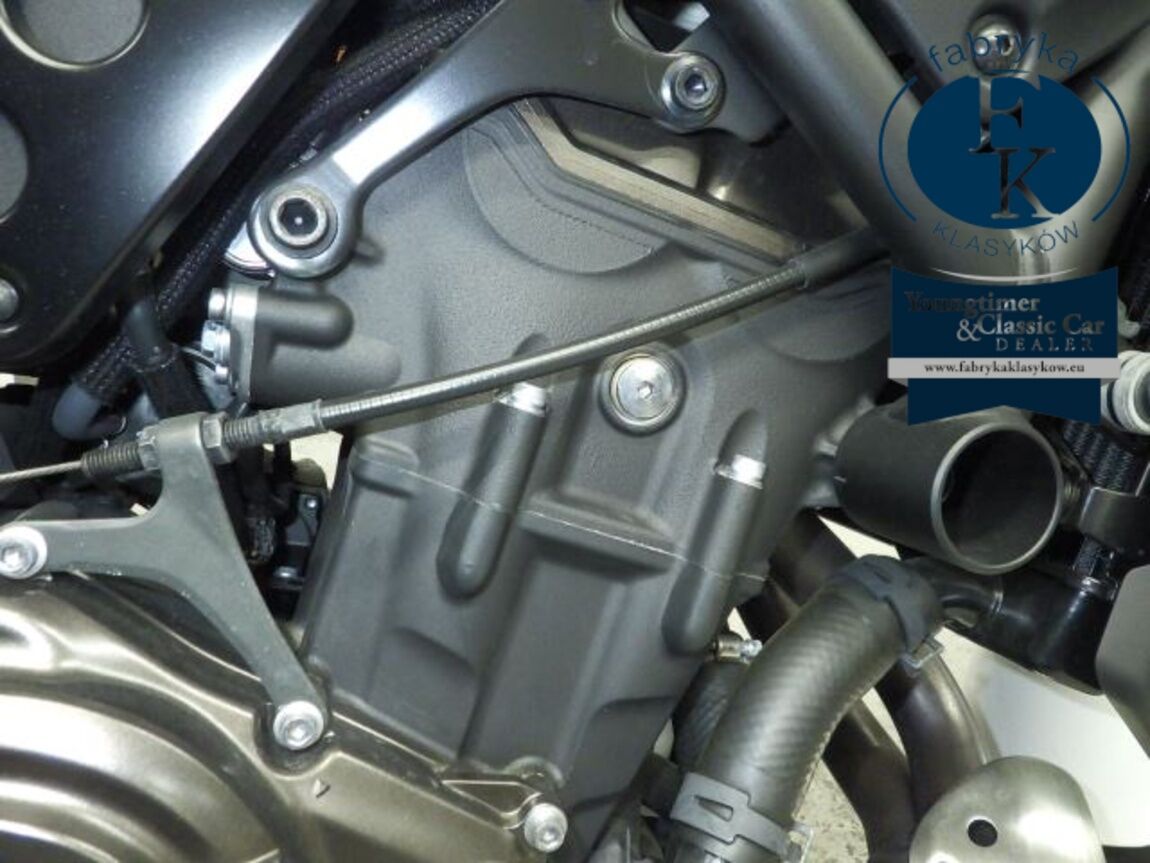 YAMAHA XSR700-2 2024 - zdjęcie 9