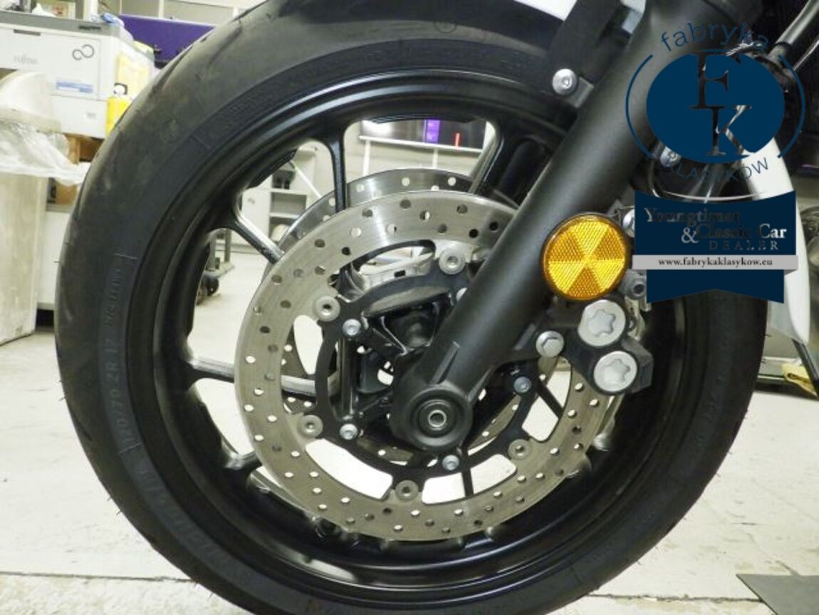 YAMAHA XSR700-2 2024 - zdjęcie 24