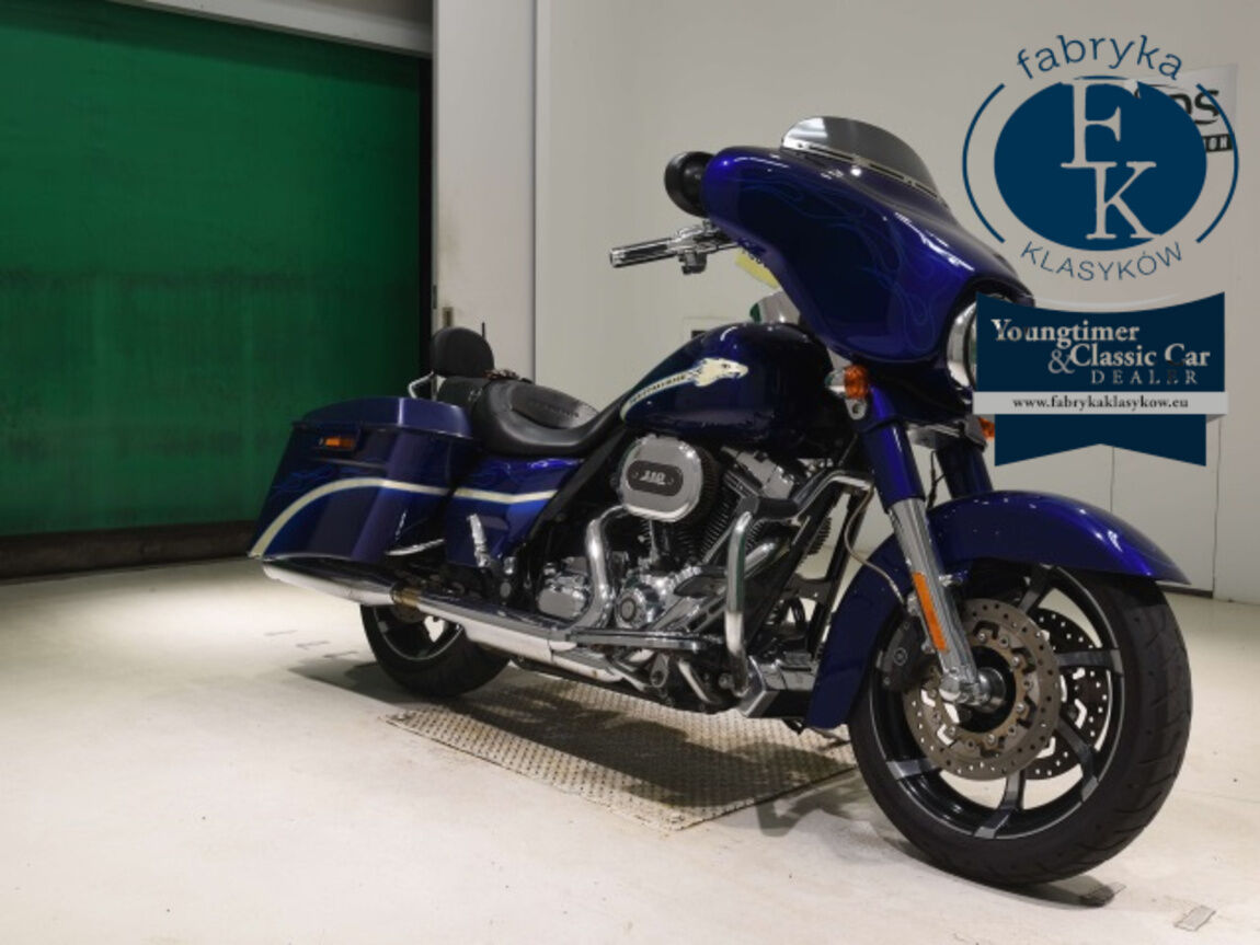 HARLEY-DAVIDSON FLHXSE1800CVO 2010 - zdjęcie 4