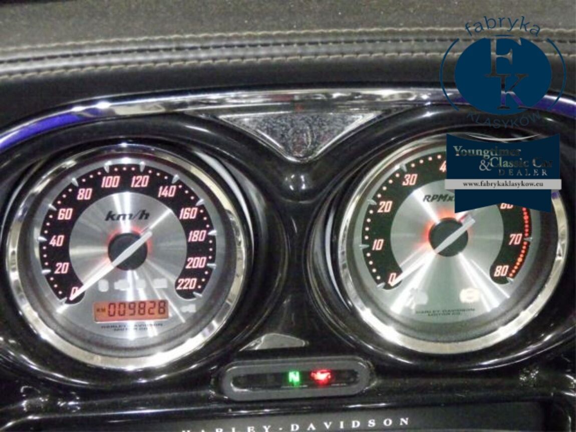 HARLEY-DAVIDSON FLHXSE1800CVO 2010 - zdjęcie 15