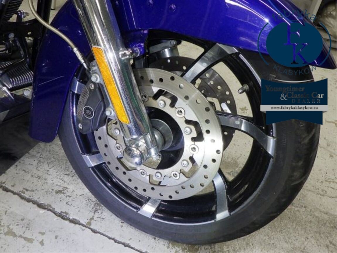 HARLEY-DAVIDSON FLHXSE1800CVO 2010 - zdjęcie 23