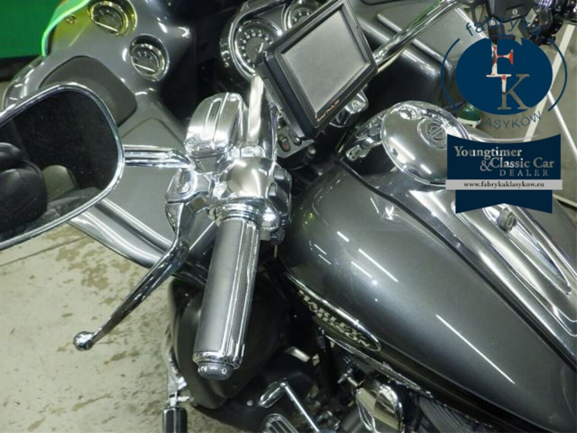 HARLEY-DAVIDSON FLTRUSE1800CVO 2010 - zdjęcie 21