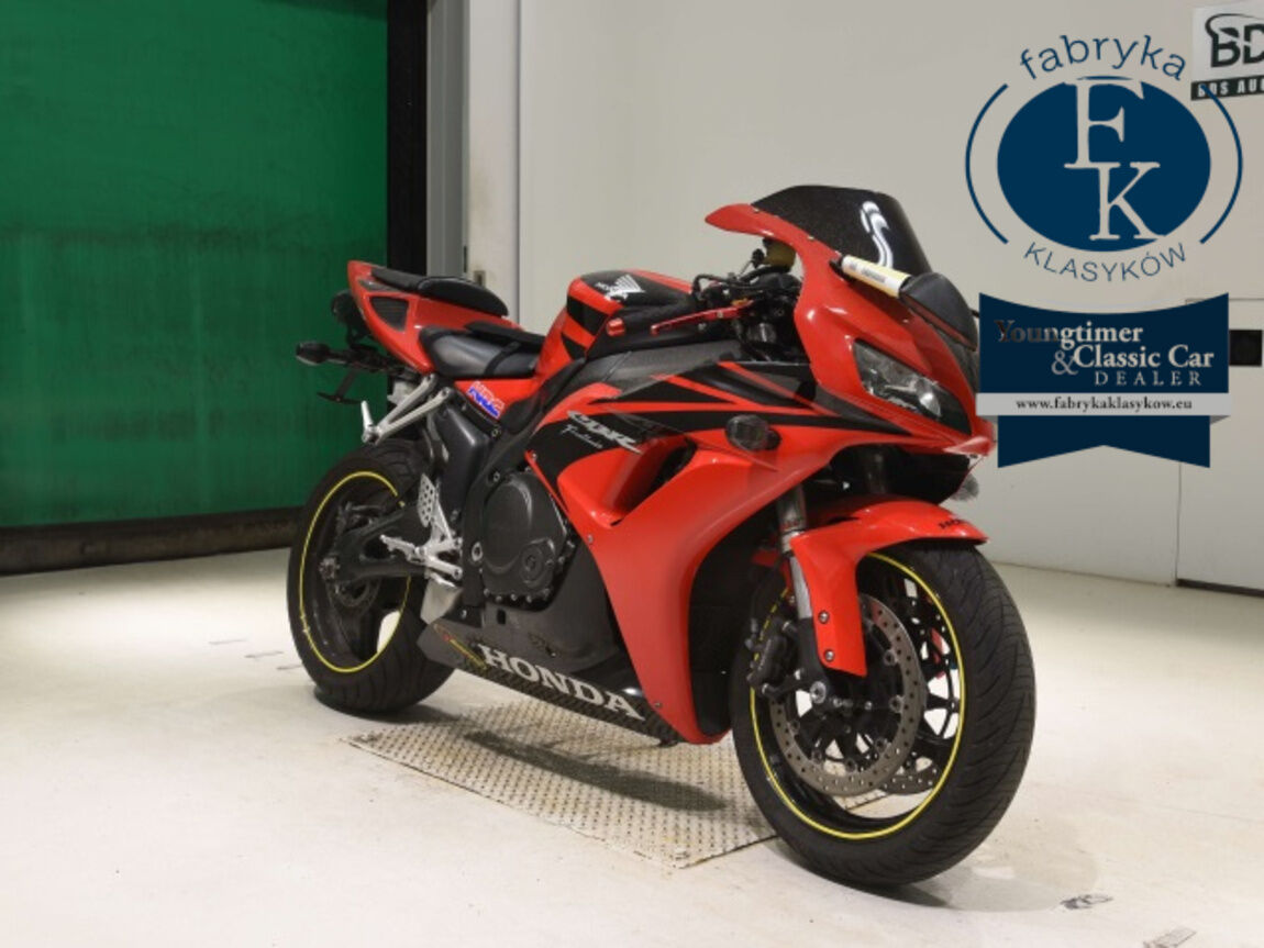 HONDA CBR1000RR 2008 - zdjęcie 4