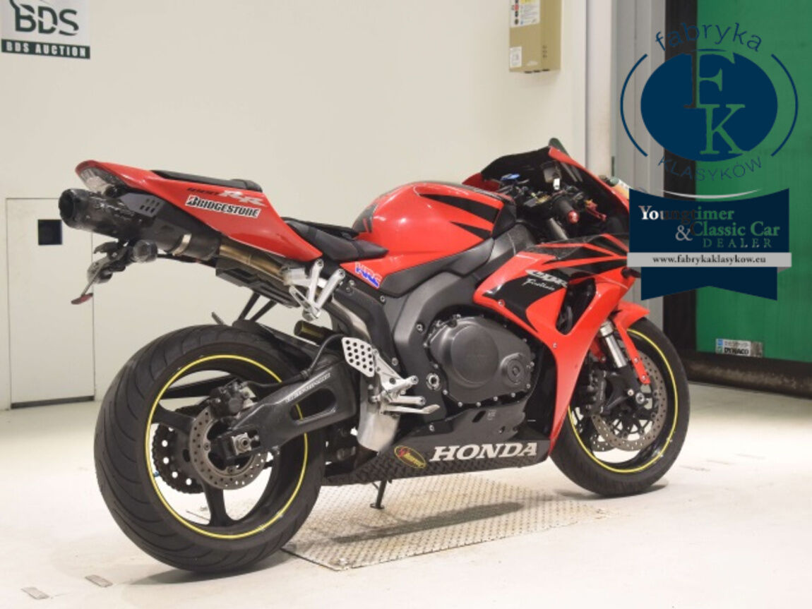 HONDA CBR1000RR 2008 - zdjęcie 6