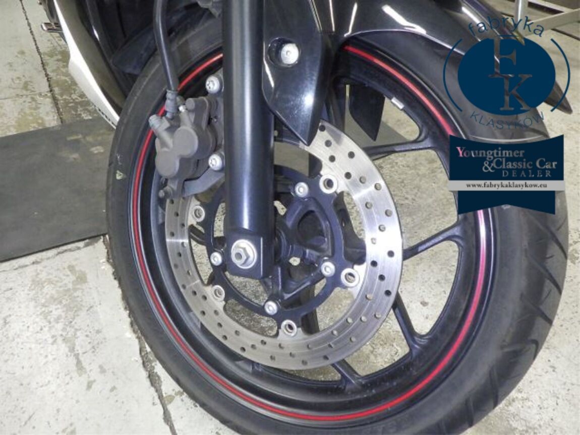 YAMAHA YZF-R25  - zdjęcie 22