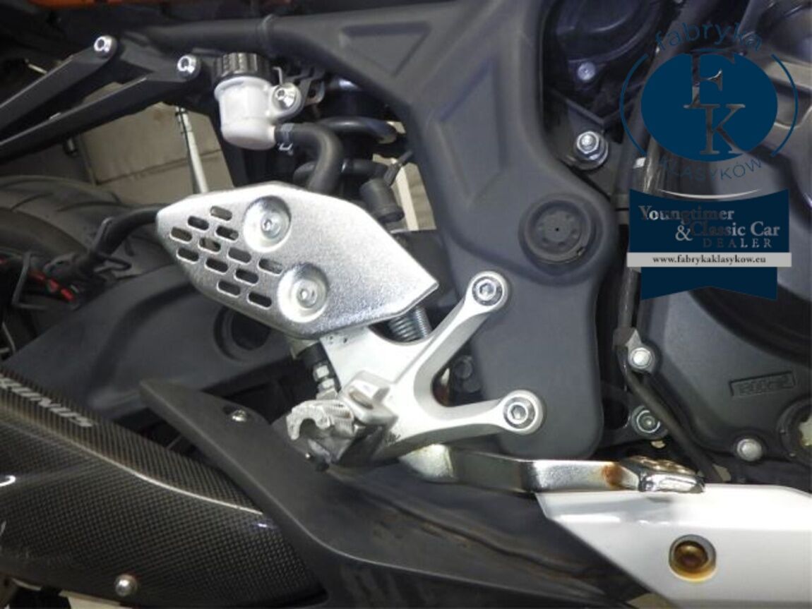 YAMAHA YZF-R25  - zdjęcie 29