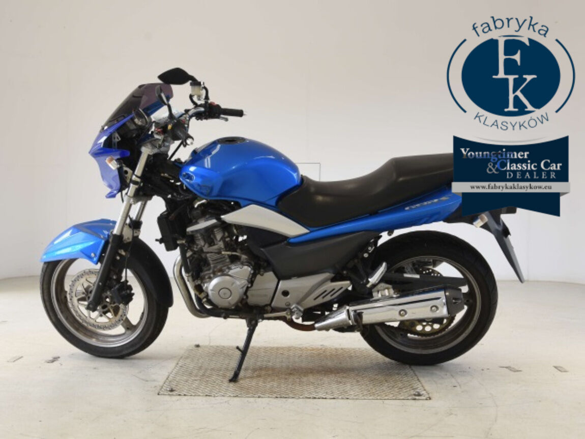 SUZUKI GSR250S  - zdjęcie 3