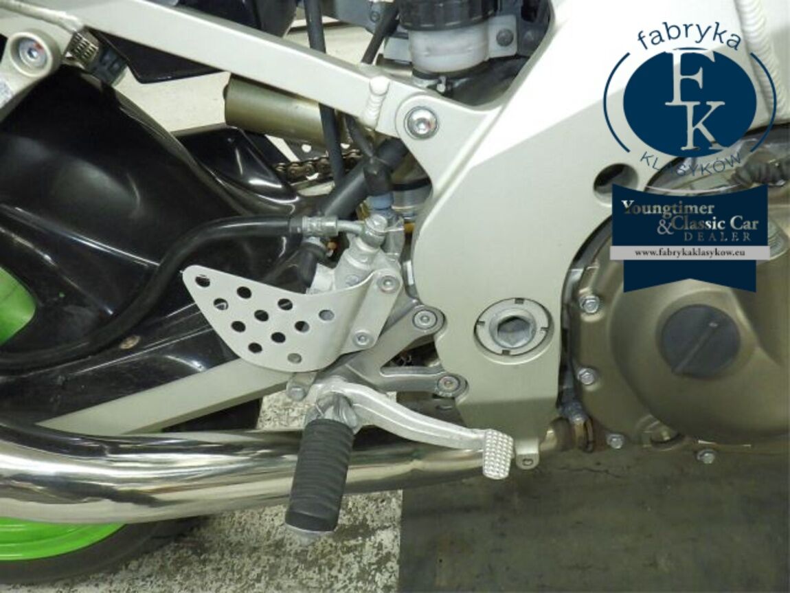 KAWASAKI ZX-9R 2003 - zdjęcie 32