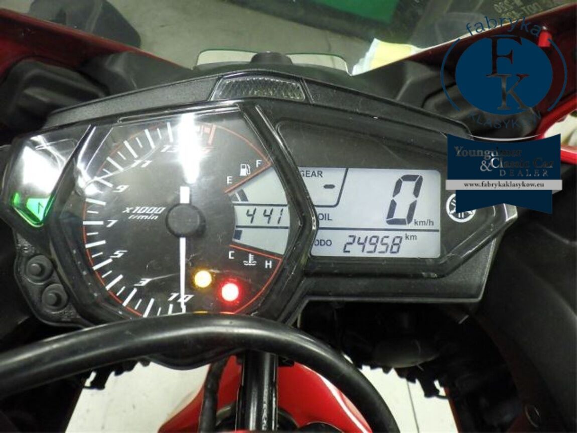 YAMAHA YZF-R25  - zdjęcie 13