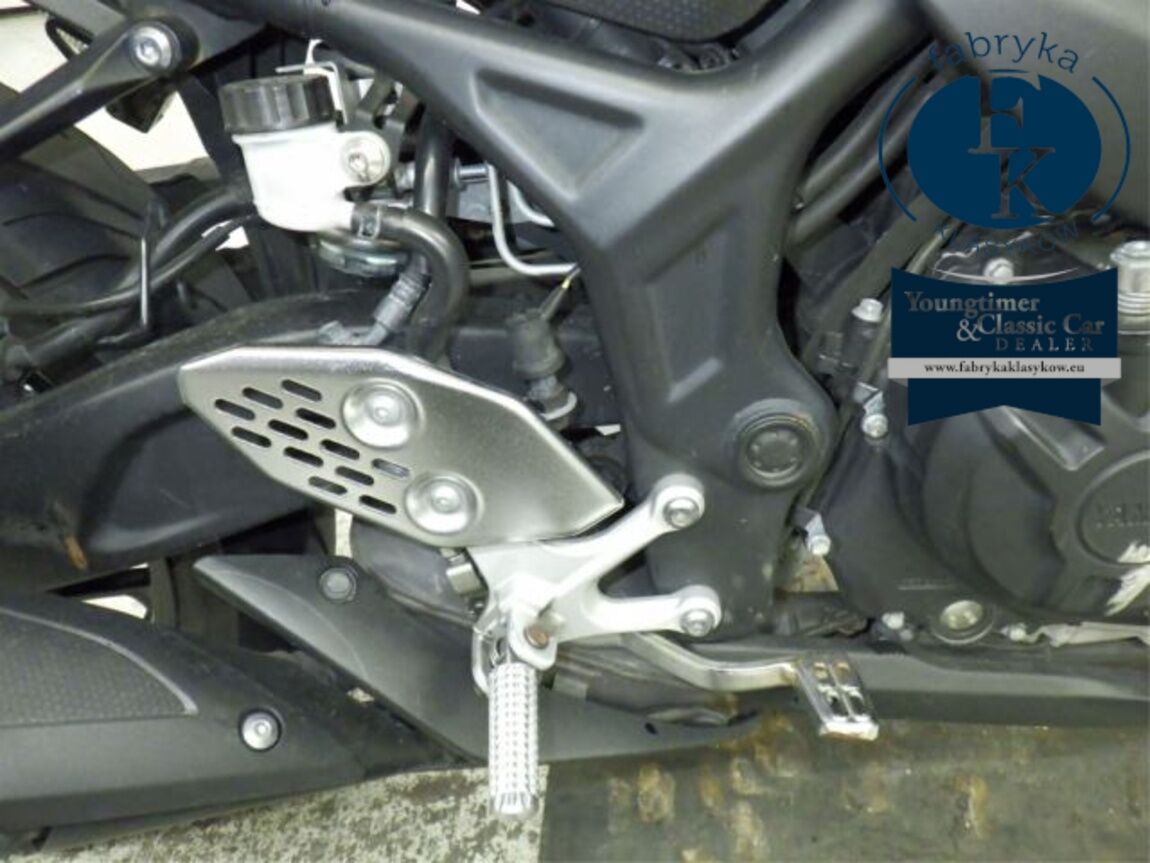 YAMAHA YZF-R25  - zdjęcie 30