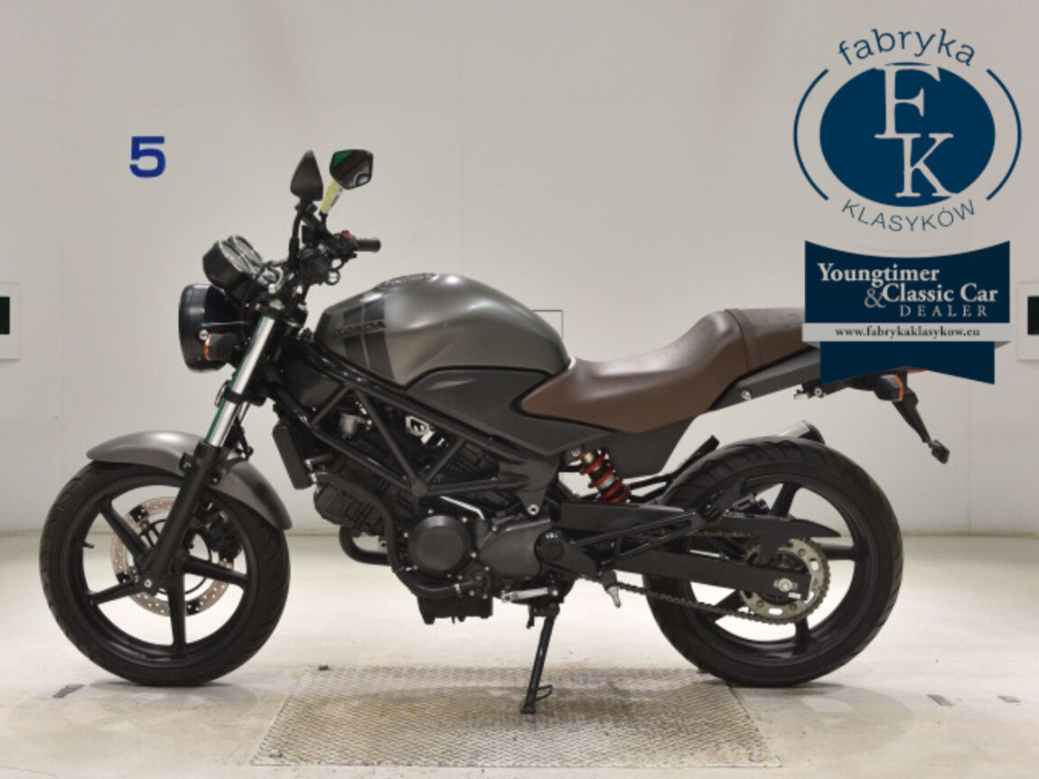 HONDA VTR250  - zdjęcie 3