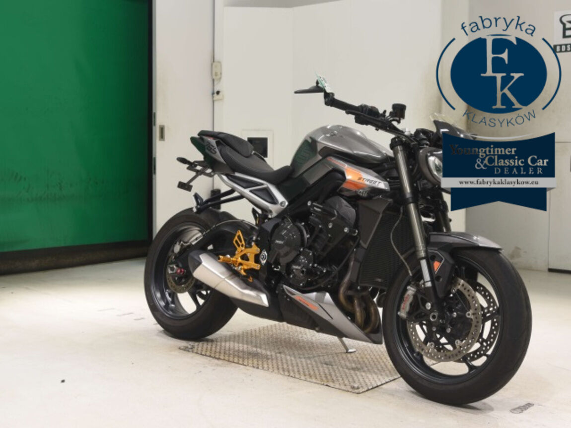 TRIUMPH STREET TRIPLE RS 2023 - zdjęcie 4