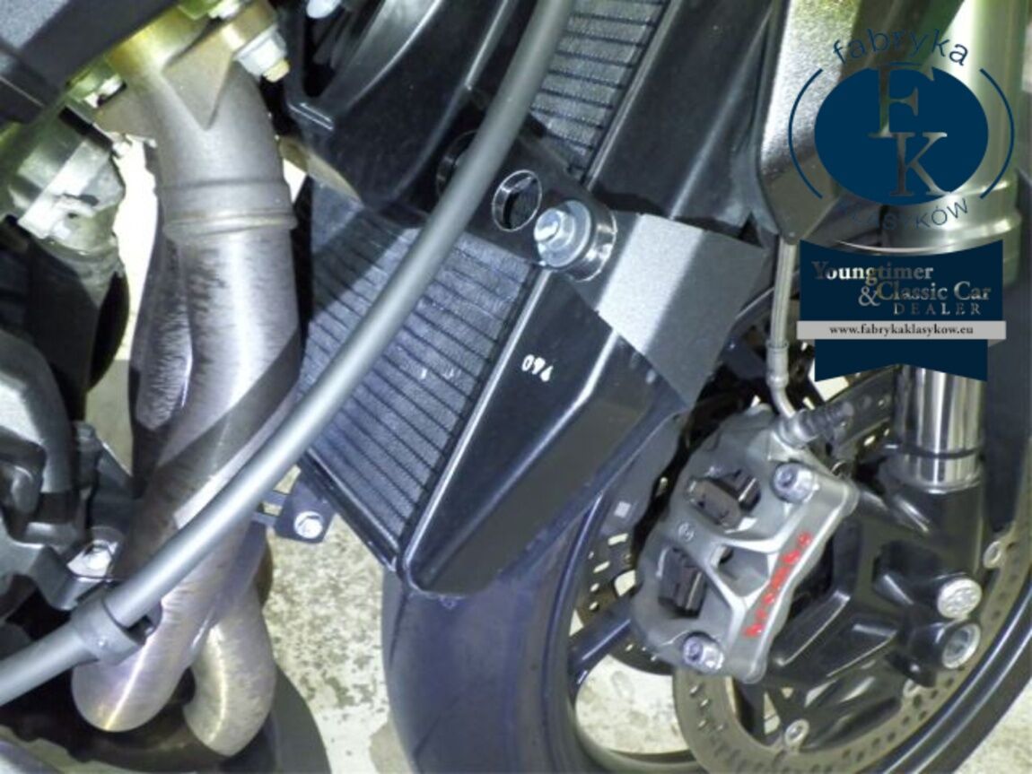 TRIUMPH STREET TRIPLE RS 2023 - zdjęcie 9