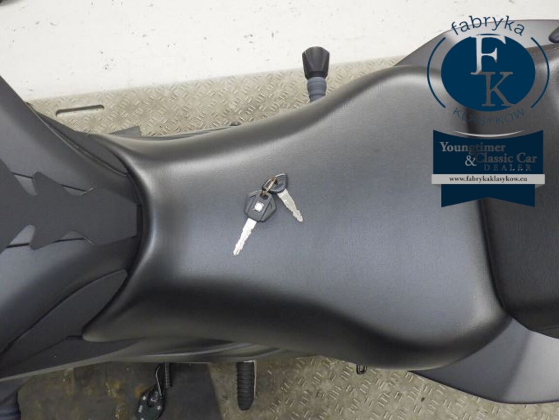 SUZUKI JIKUSA-250SF  - zdjęcie 18