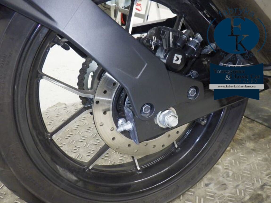 SUZUKI JIKUSA-250SF  - zdjęcie 30