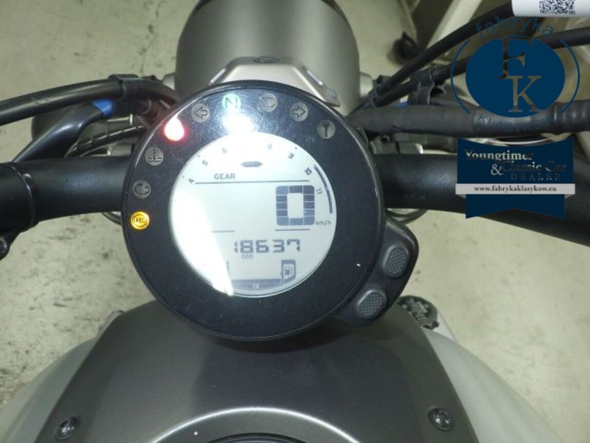 YAMAHA XSR700 2018 - zdjęcie 15