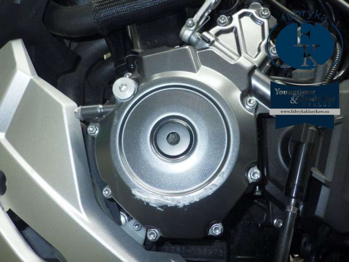 SUZUKI GSX-8R 2024 - zdjęcie 11